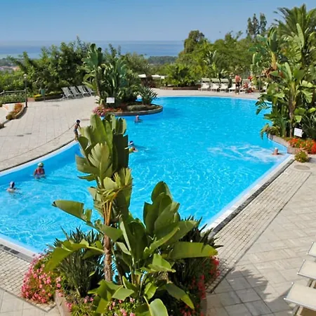Hotel Hera Club