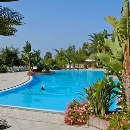 Hotel Hera Club